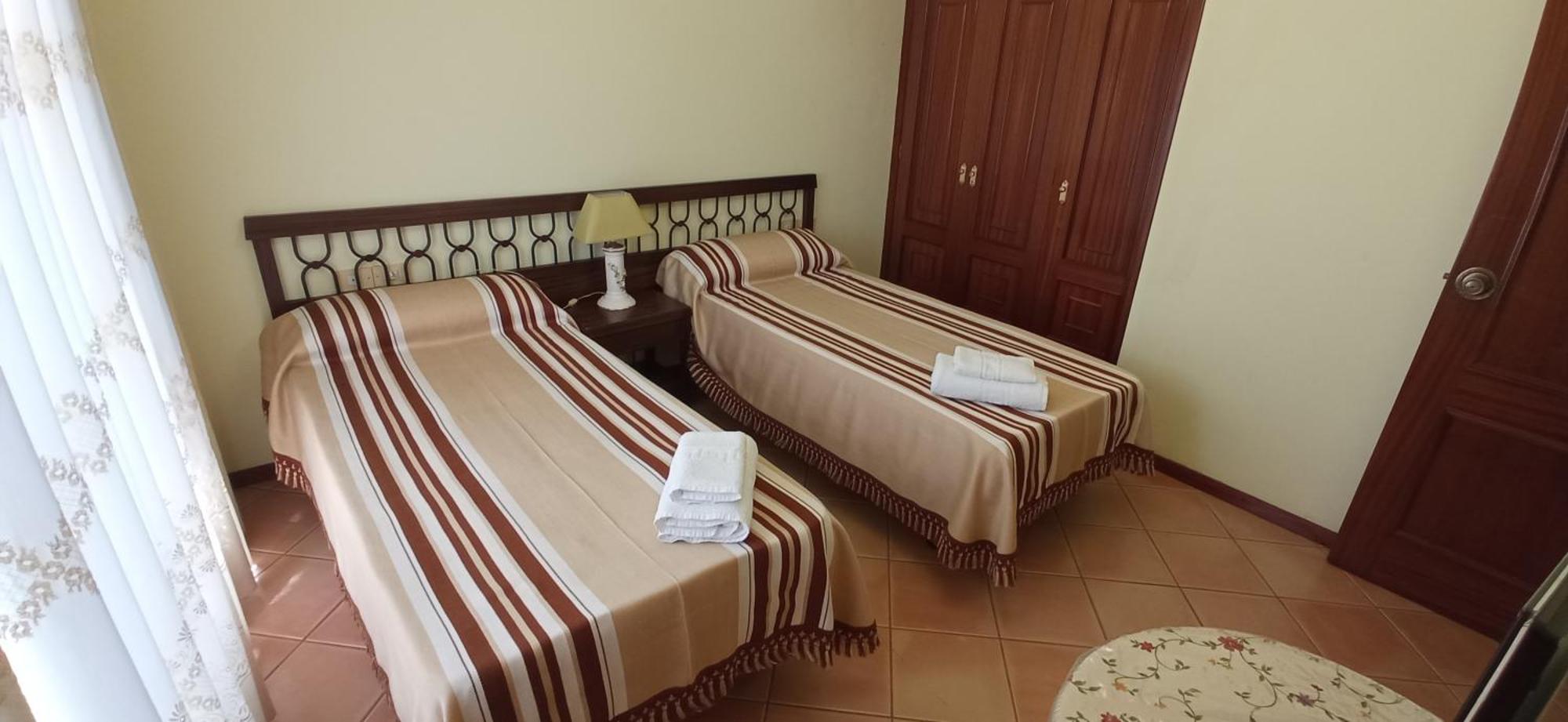 Casa Independiente Para Grandes Grupos Y Familias Valeixe Buitenkant foto