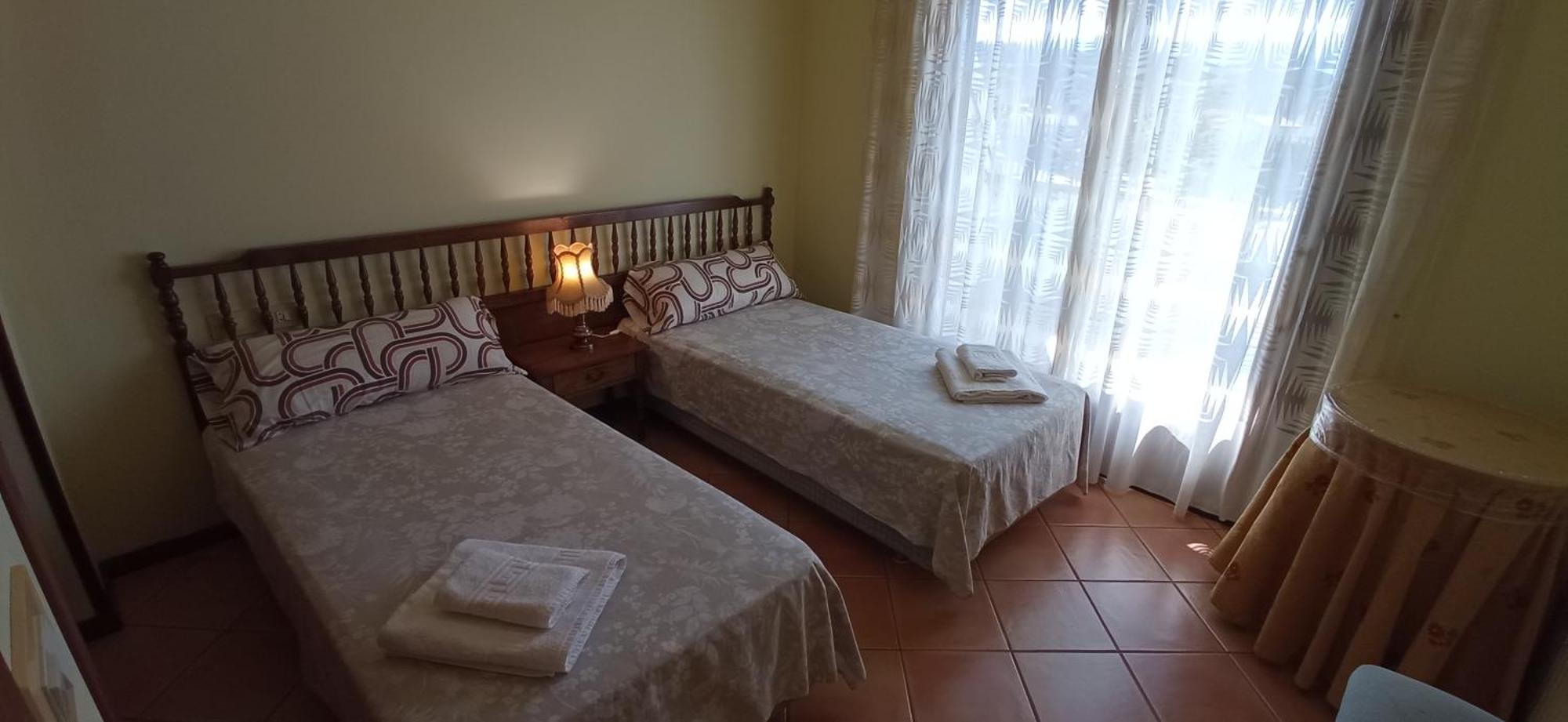 Casa Independiente Para Grandes Grupos Y Familias Valeixe Buitenkant foto